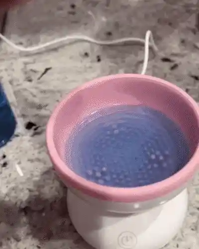 Makeup Brush Cleaner in Action