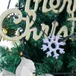 18-in-1 Stainless Steel Multi-Tool Snowflakes - Image 3