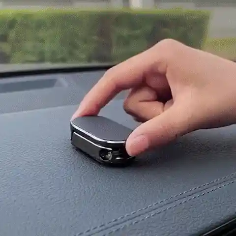 Animated GIF of Magnetic Holder